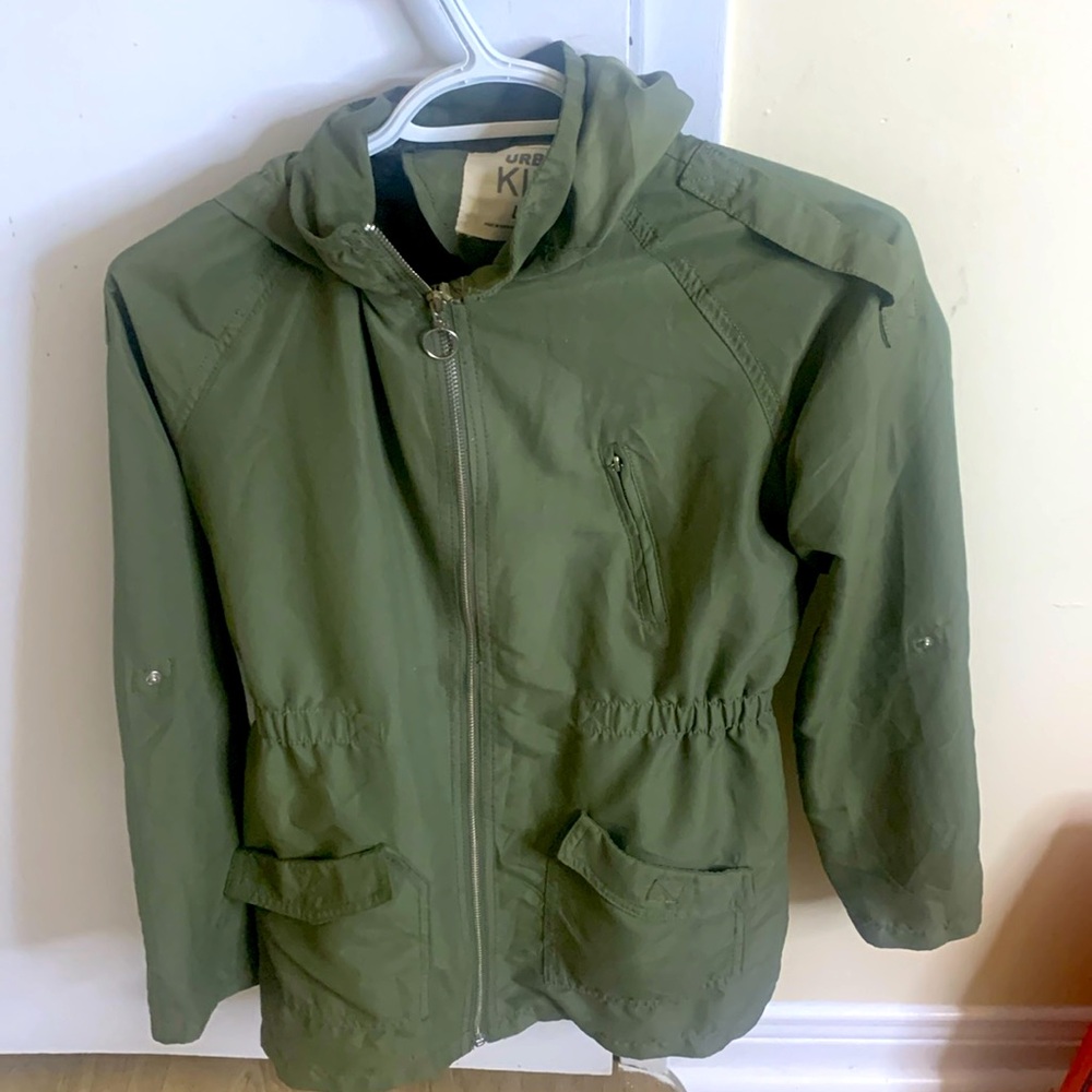 Lightweight fall jacket